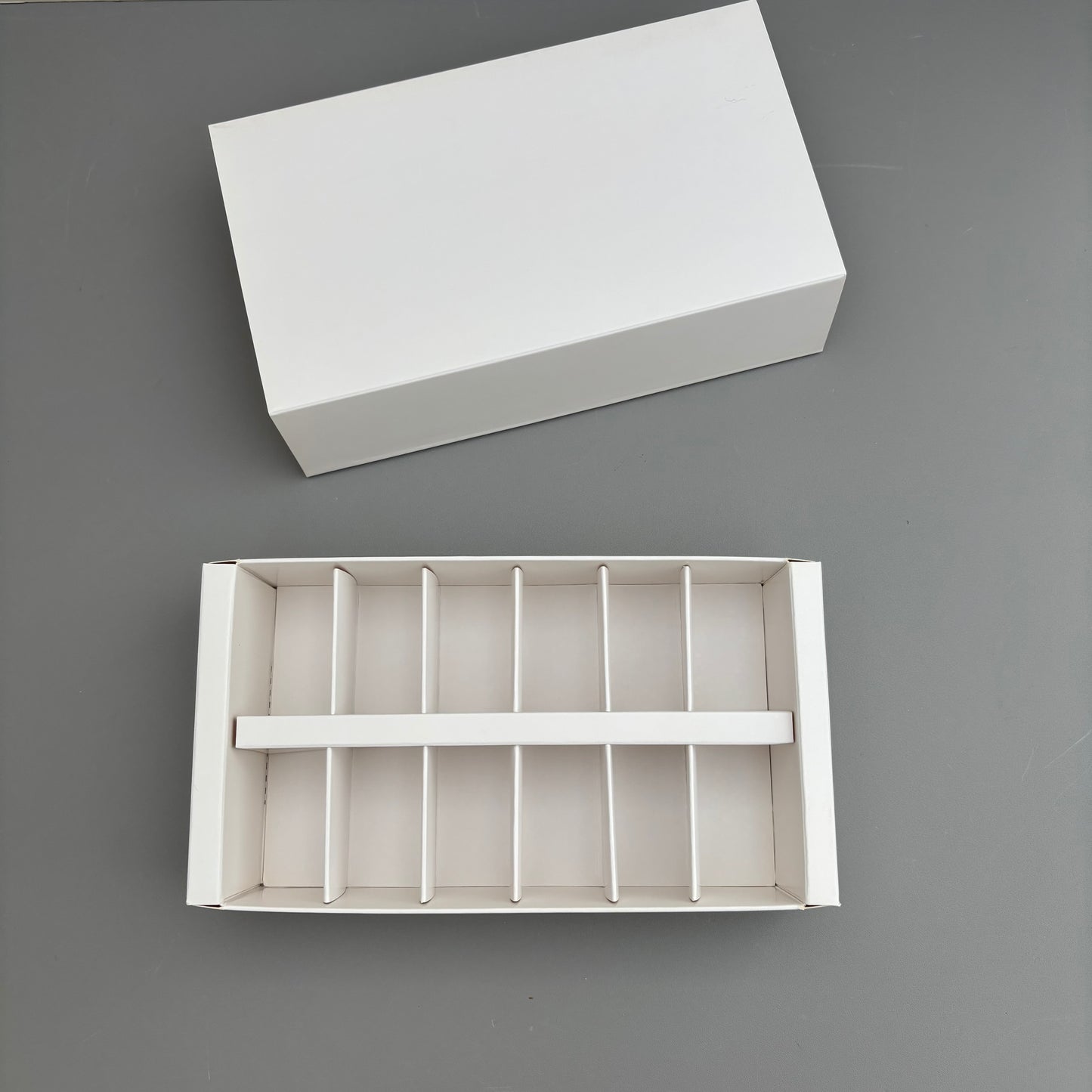 20PCS 12-macarons white paper drawer box