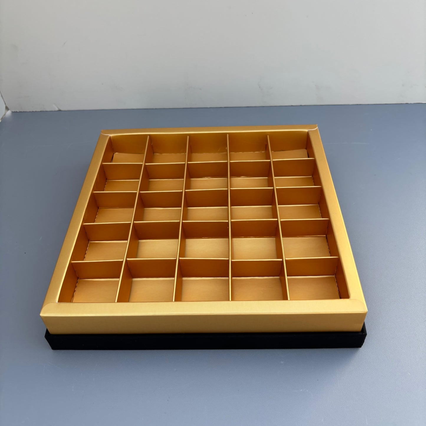 10PCS Luxury Black Valentine's Day 25-cells Chocolate Gift Box