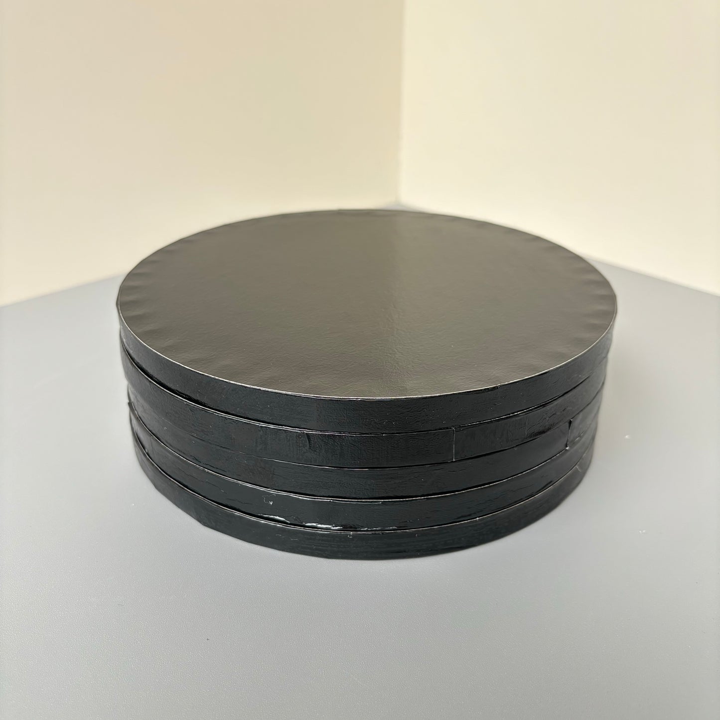 10 PCS Cake Drums Round 1/2 Inch Thick Waterproof Greaseproof White/Black Cake Board