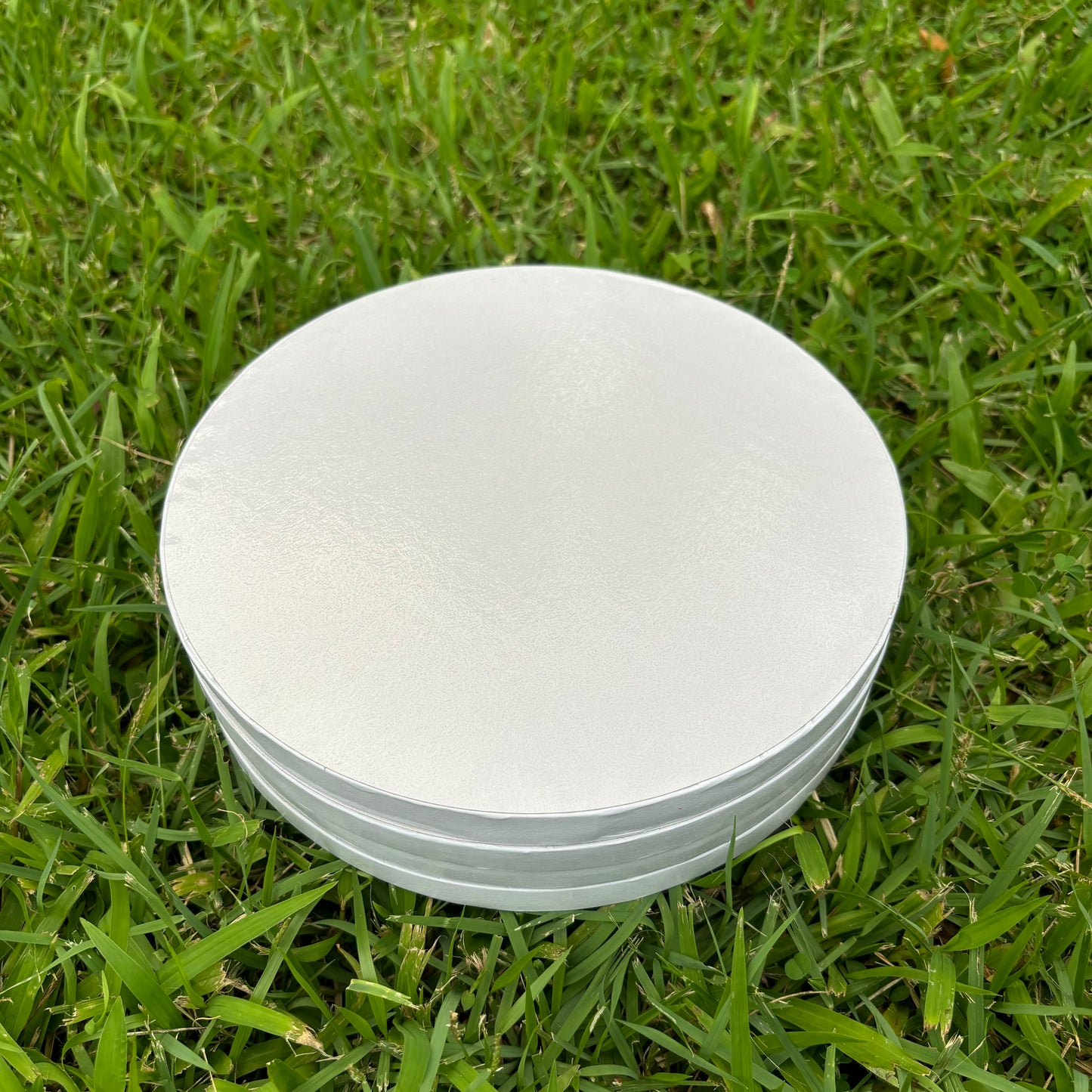 10 PCS Cake Drums Round 1/2 Inch Thick Waterproof Greaseproof White/Black Cake Board