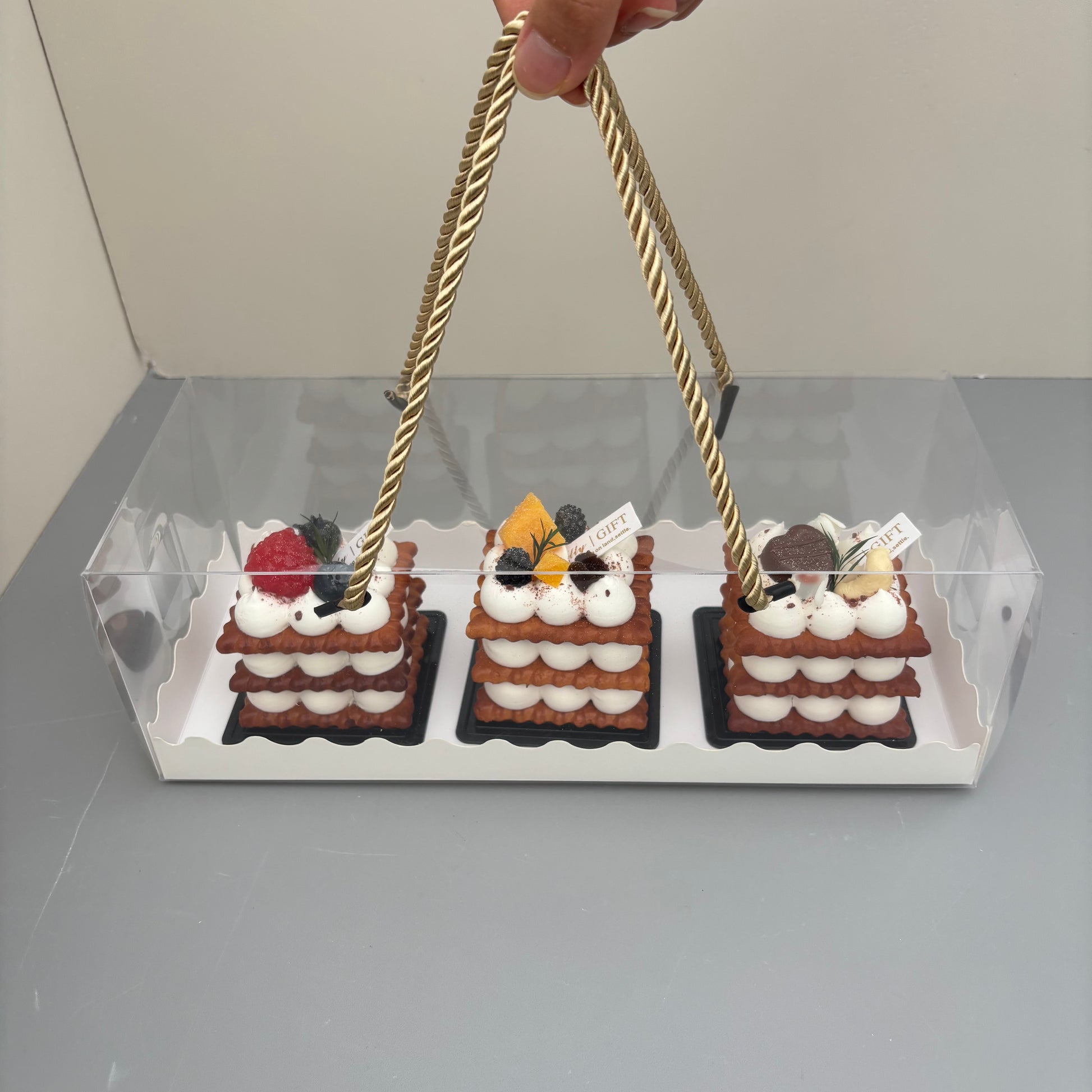 Dessert Box Rectangular 20PCS Rectangle Clear Dessert Box with Gold Rope and Insert – Beheart ...