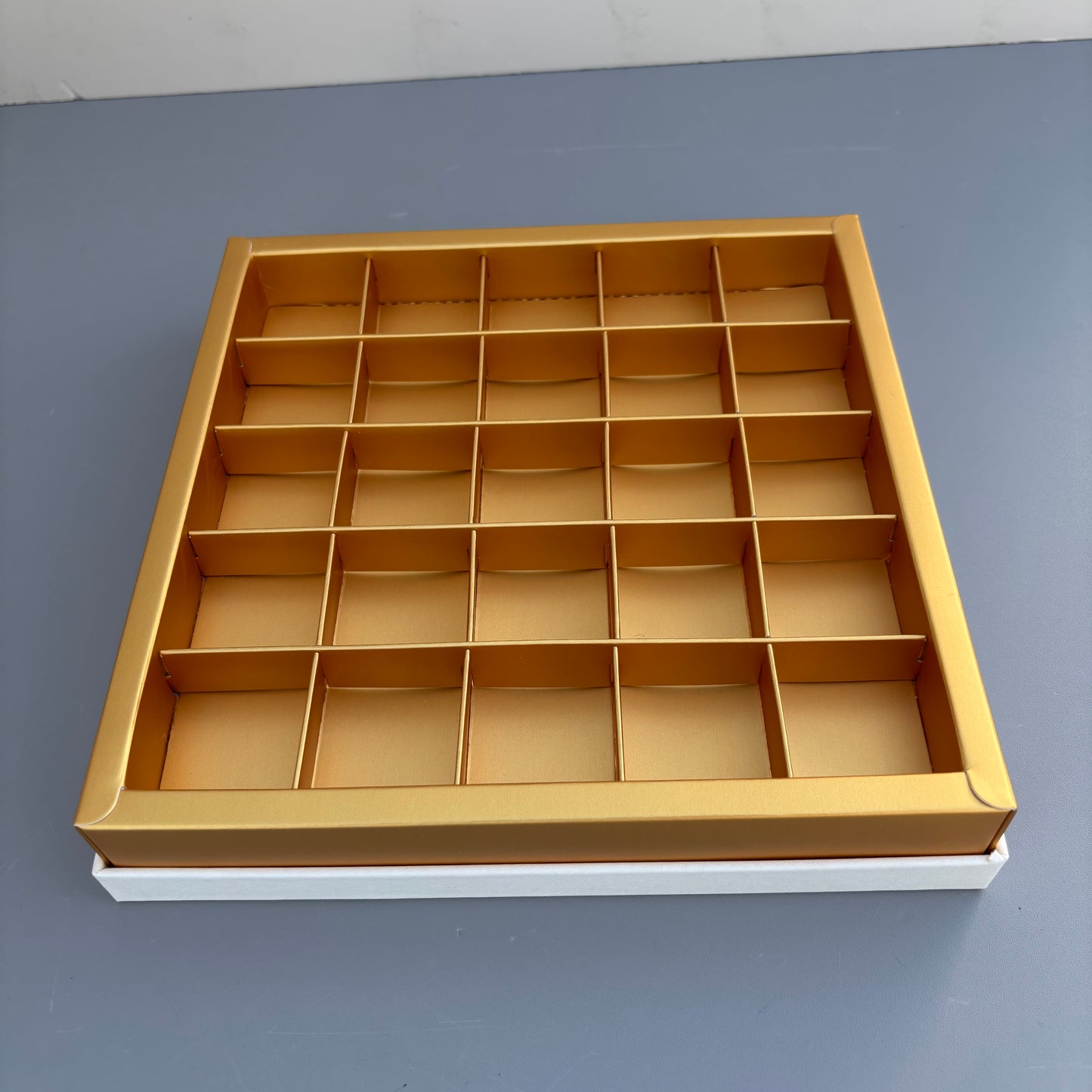 10PCS Luxury White Valentine's Day 25-cells Chocolate Gift Boxes