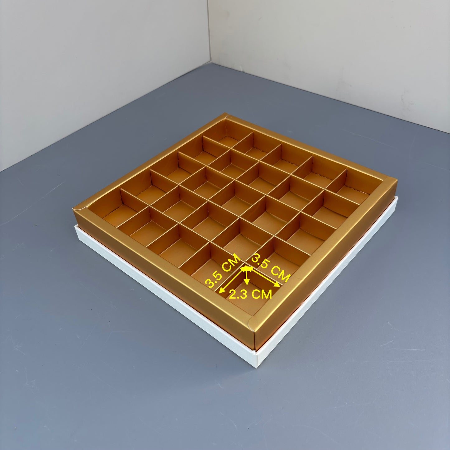 10PCS Luxury White Valentine's Day 25-cells Chocolate Gift Boxes