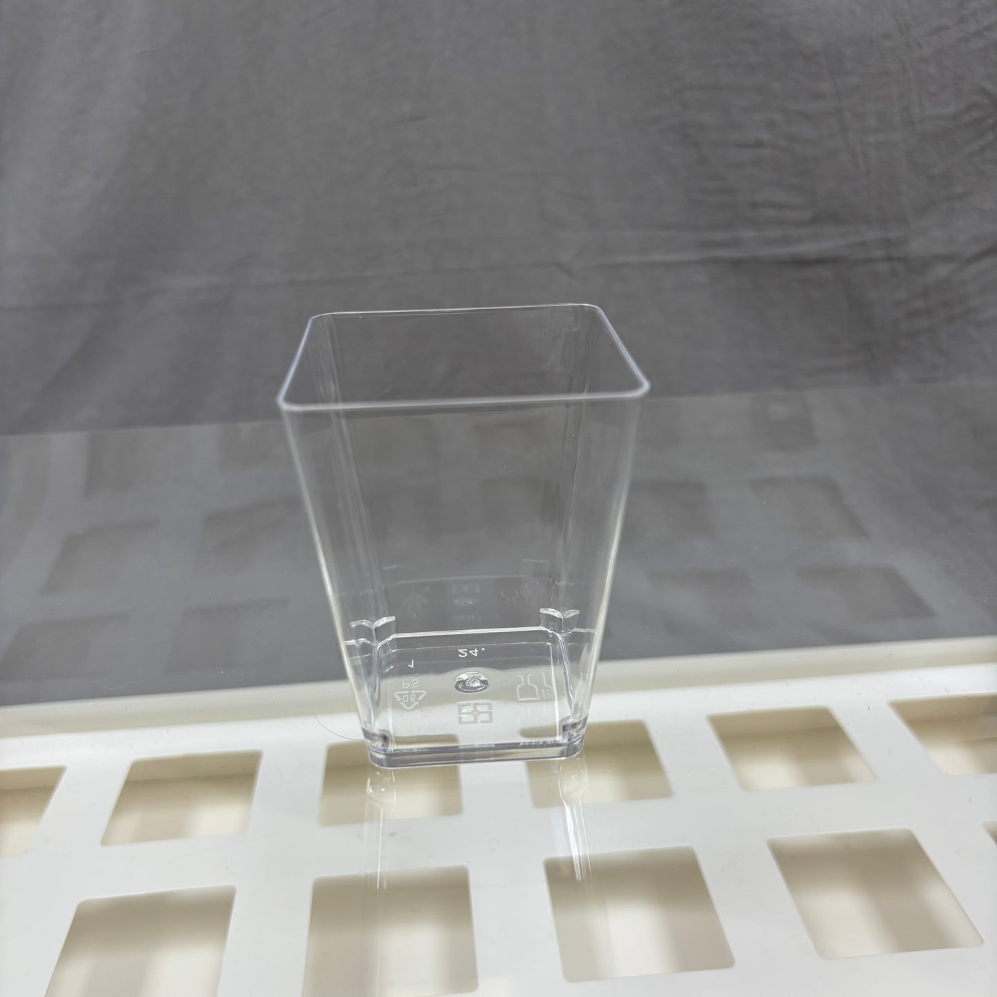 100PCS 5OZ Clear Acrylic Square Shooter Cup with Clear Spoon