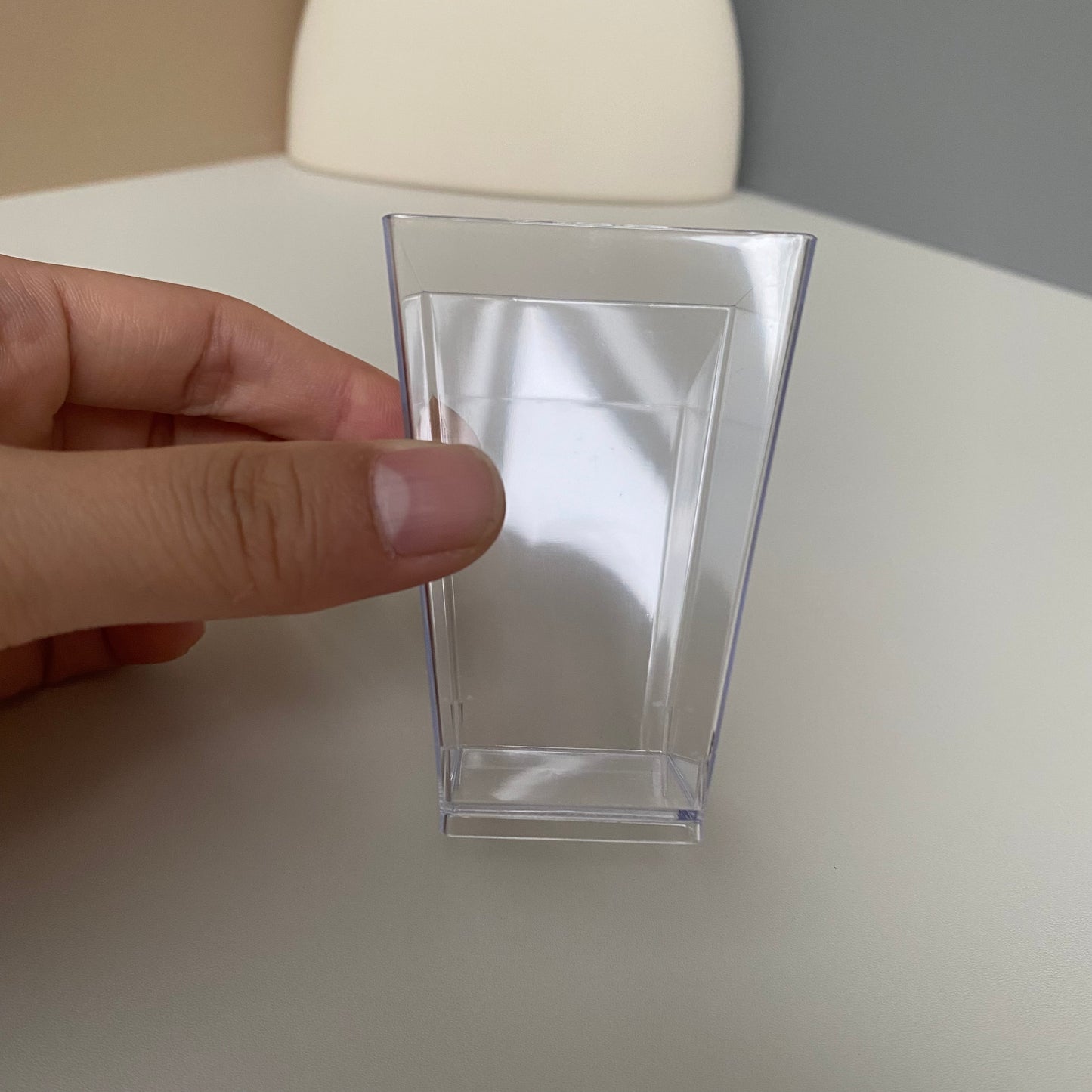 100PCS 3.4OZ acrylic clear square cup (clear spoon included)