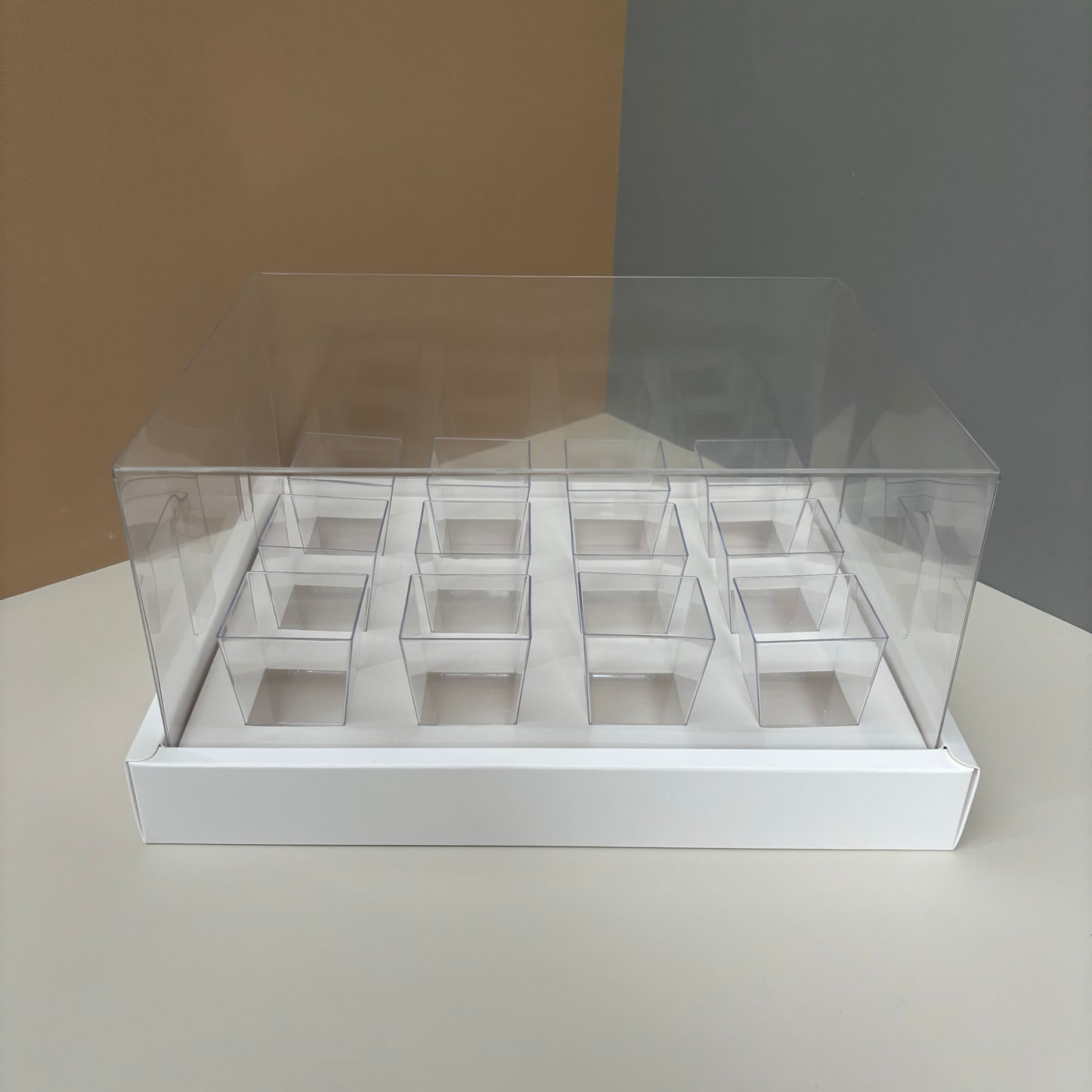 10 boxes 12-count 3.4OZ square shooter box with clear lid