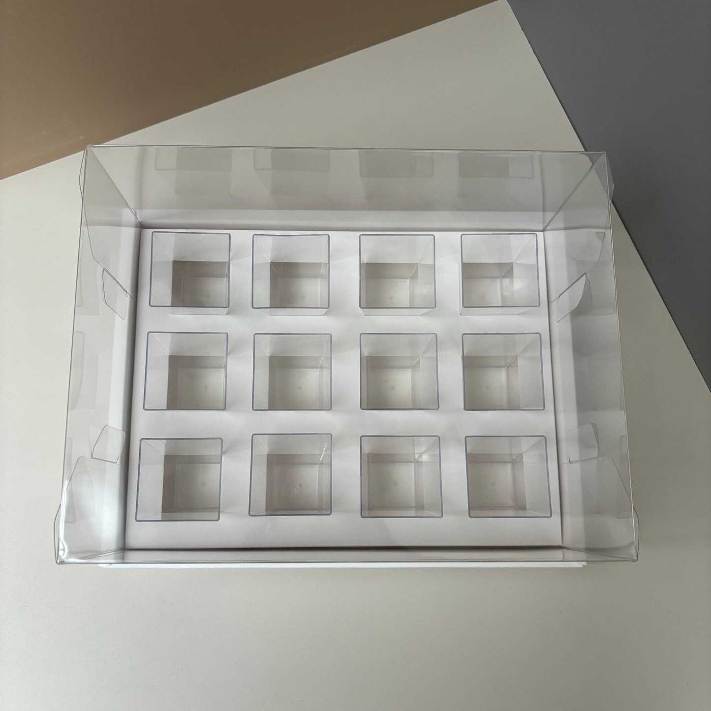 10 boxes 12-count 3.4OZ square shooter box with clear lid
