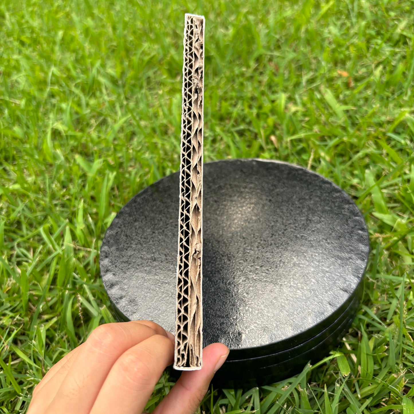 10 PCS Cake Drums Round 1/2 Inch Thick Waterproof Greaseproof White/Black Cake Board
